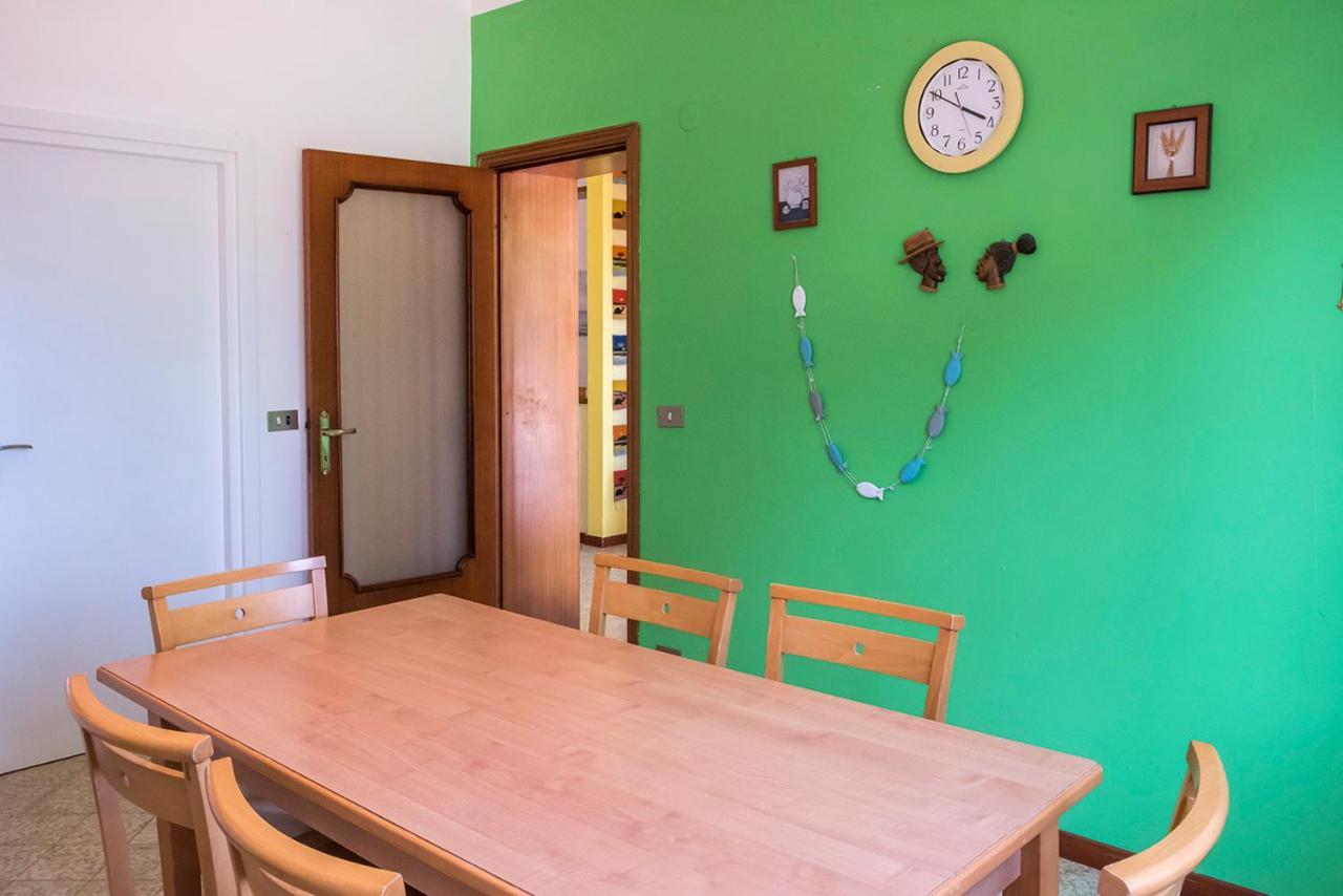 A11 - Varano, Delizioso Trilocale Con Giardino Ancona Exterior photo